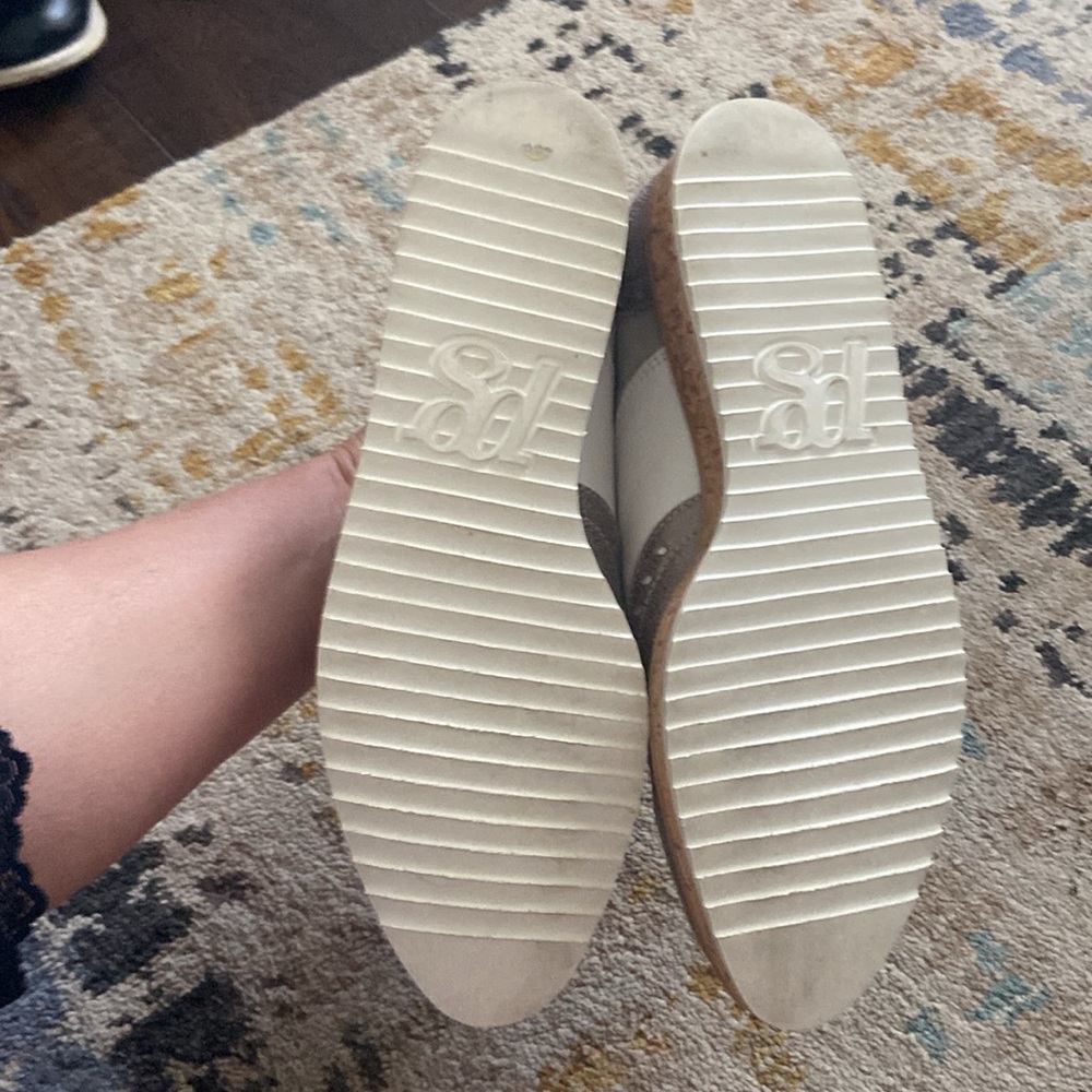 Paul Green- ladies 4.5 adorable shoes - metallic - Picture 5 of 5